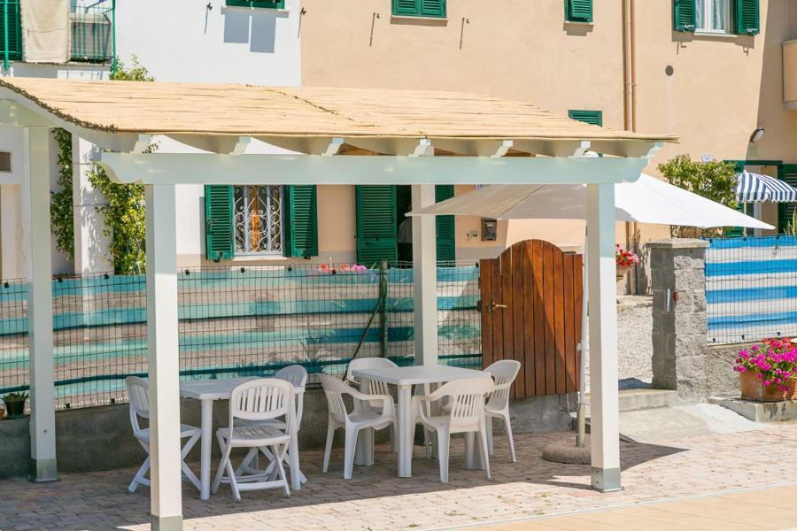 Agriturismo Case Nuove Castellina Marittima Exteriör bild